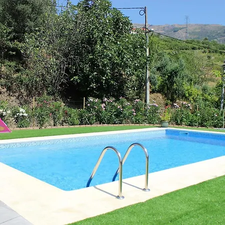 Peaceful In Sao Martinho De Mouros With Private Pool Villa