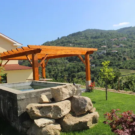 Peaceful In Sao Martinho De Mouros With Private Pool Villa *