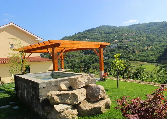 Peaceful In Sao Martinho De Mouros With Private Pool Frende